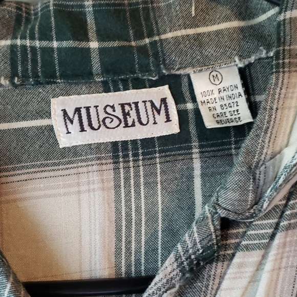 Top - Picture 4 of 7